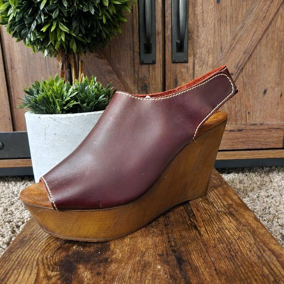 REBA MERLOT LEATHER WEDGES - Picture 6 of 8